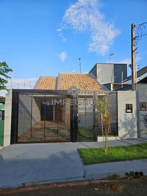 Geminado à venda em Maringá, Conjunto Habitacional Sol Nascente, com 3 quartos, com 105 m²