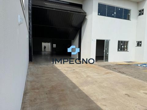 Barracão para alugar em Maringá, Parque Industrial 200, com 700 m²